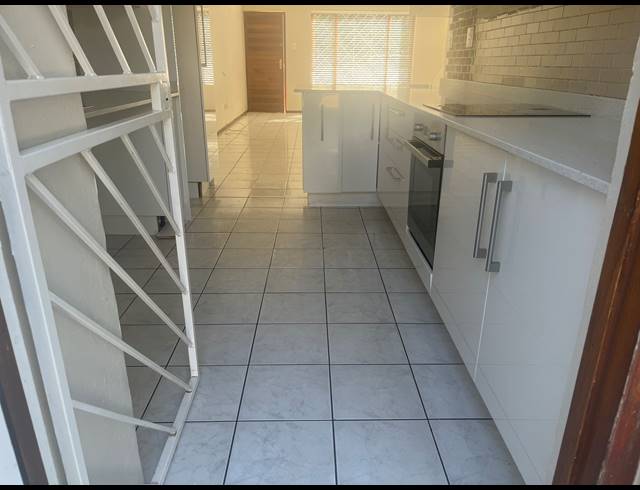3 bed property to rent in MORNINGSIDE